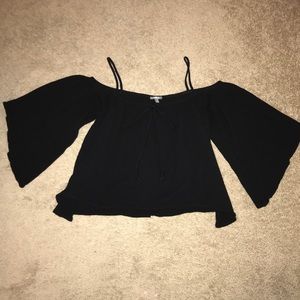 ❌SOLD❌ Cold Shoulder Loose Fit Black Top